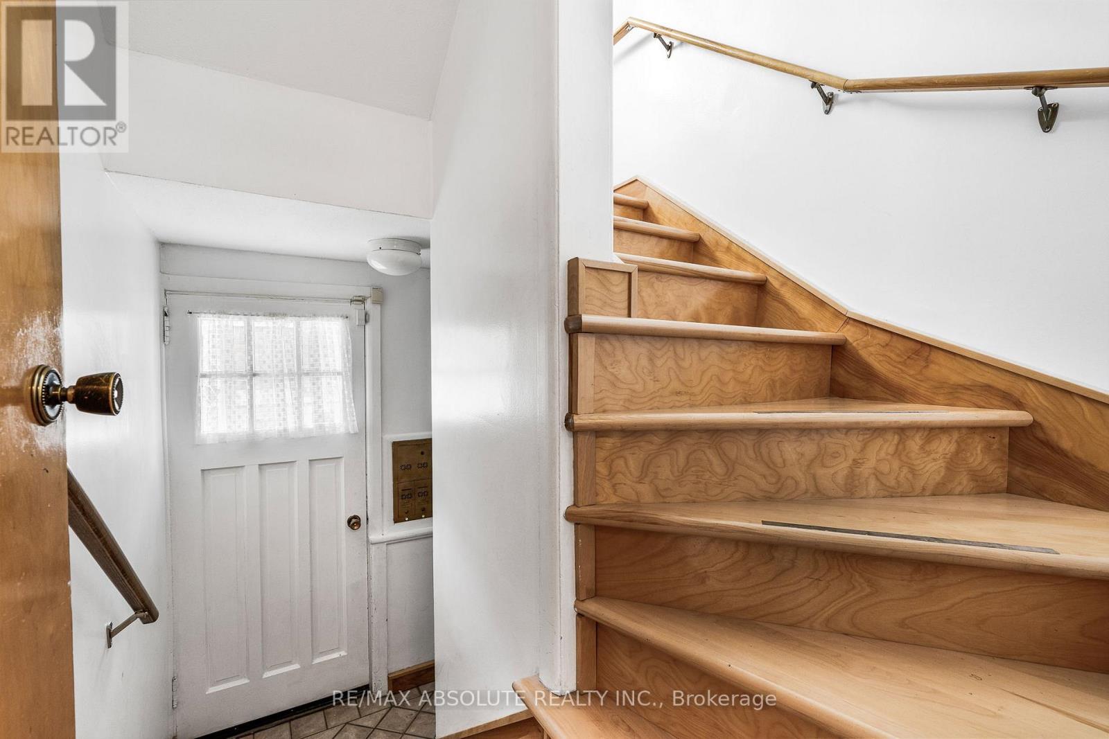 352 Lacasse Avenue, Ottawa, ON - Indoor Photo Showing Other Room