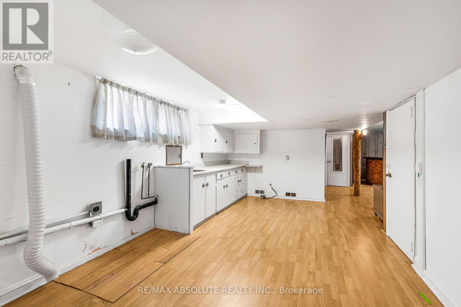 352 Lacasse Avenue, Ottawa, ON - Indoor Photo Showing Kitchen