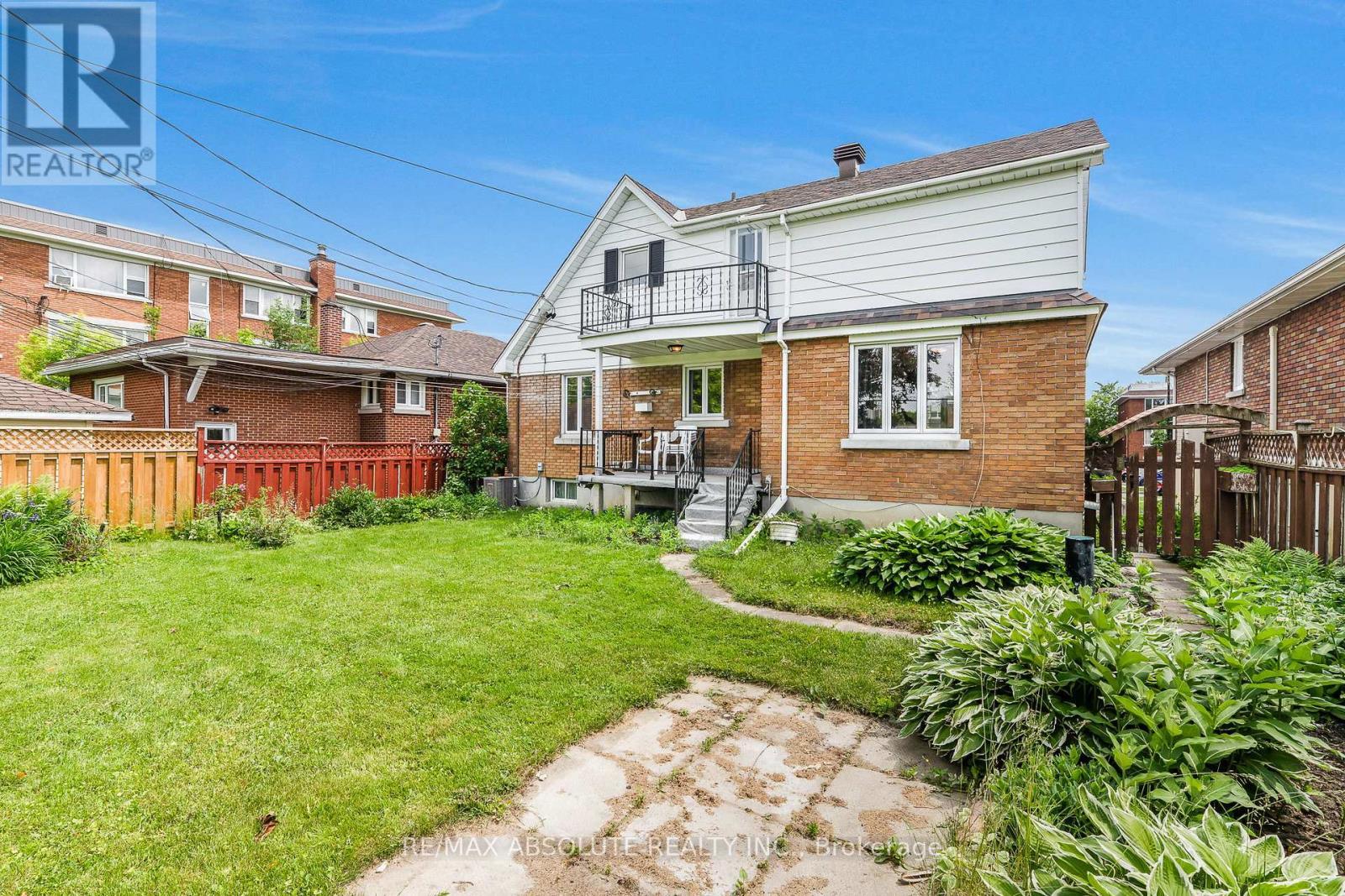 352 Lacasse Avenue, Ottawa, ON - Outdoor