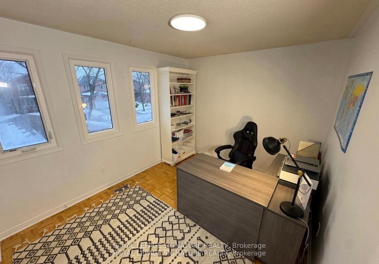 445 Malaga Road, Mississauga, ON - Indoor Photo Showing Office