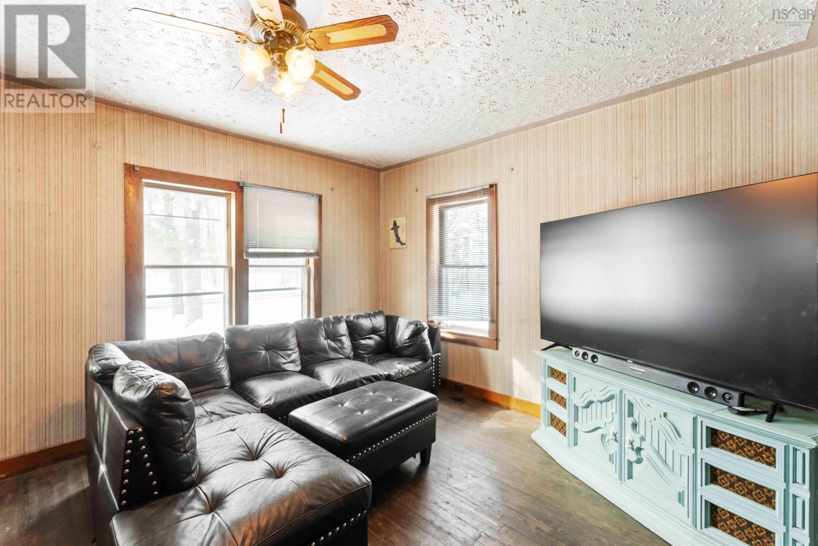 729 North Range Cross Road, North Range, NS - Indoor Photo Showing Living Room