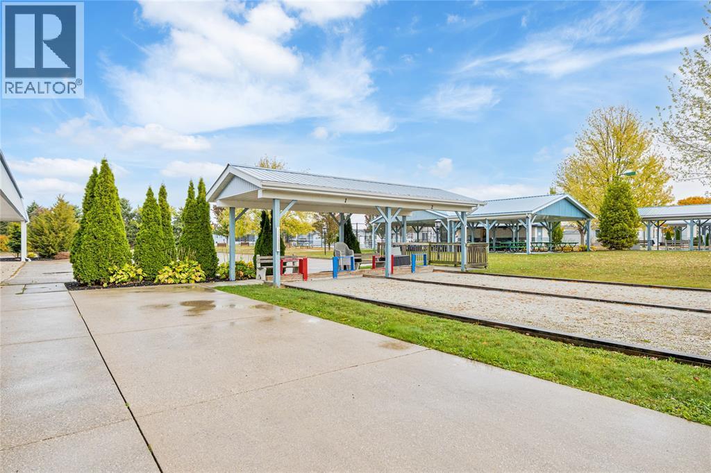 5700 Blackwell Sideroad Unit# 29, Sarnia, ON - Outdoor