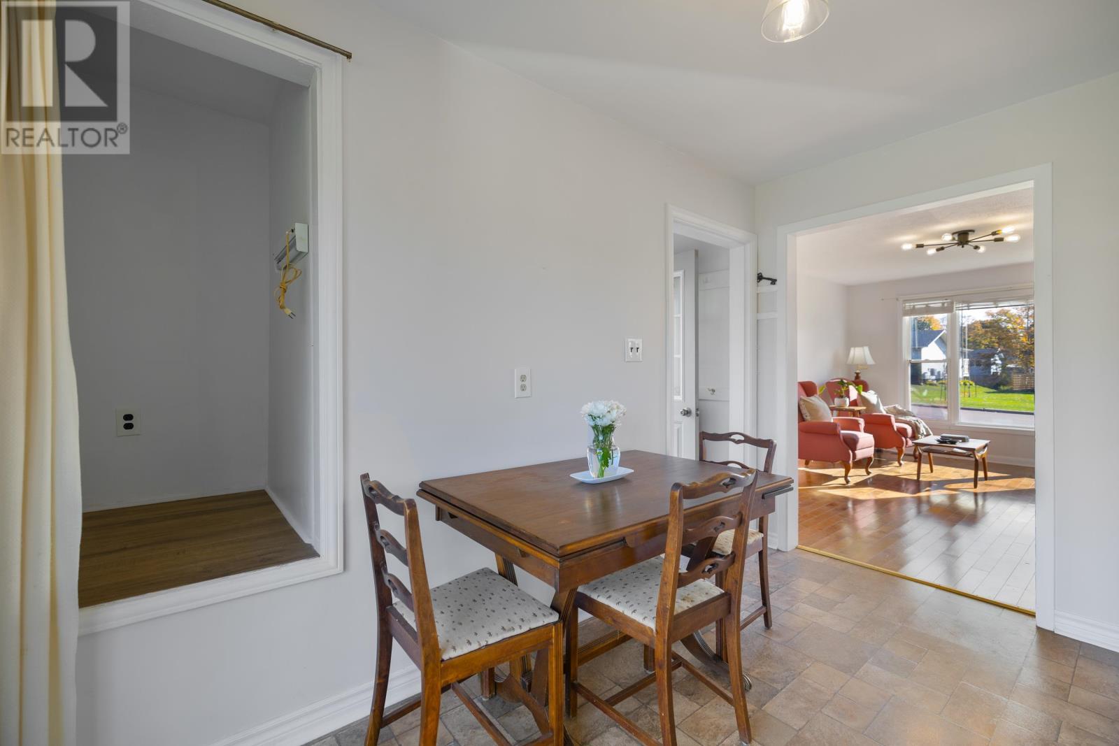 21 Westview Drive, Charlottetown, PE - Indoor Photo Showing Dining Room
