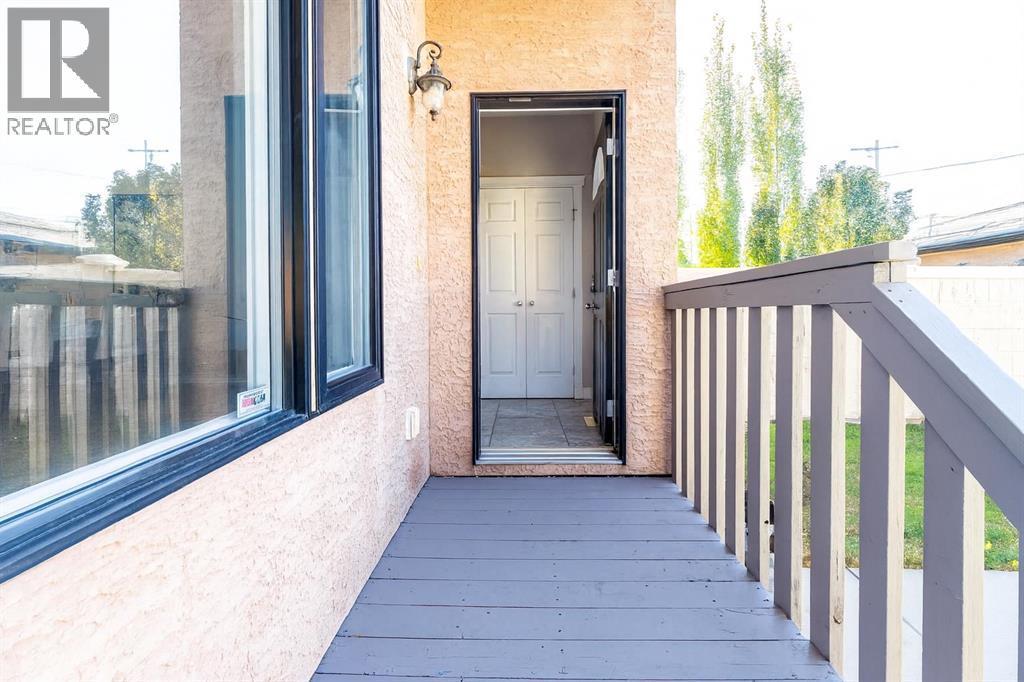 1421 40 Street Sw, Calgary, AB - Outdoor With Deck Patio Veranda With Exterior