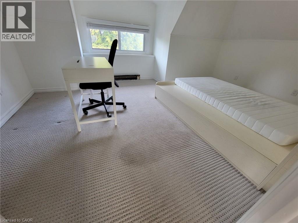 43 Barnesdale Avenue S, Hamilton, ON - Indoor Photo Showing Office