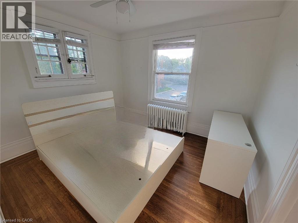 43 Barnesdale Avenue S, Hamilton, ON - Indoor Photo Showing Other Room