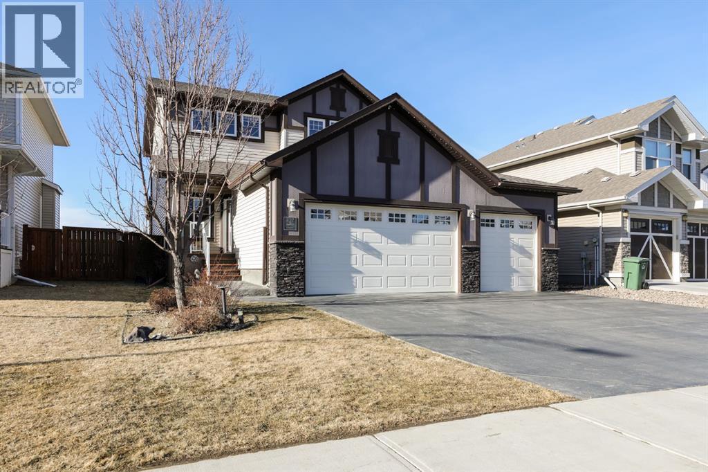 127 Westgate Drive, Coaldale, AB - Outdoor