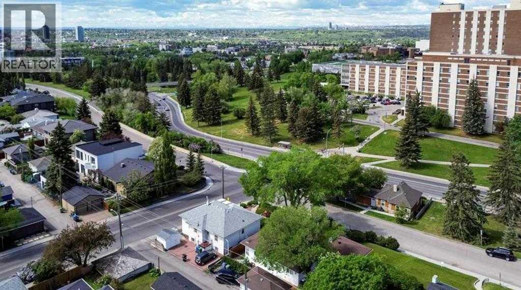 1402 Crescent Road Nw, Calgary, AB - Outdoor With View