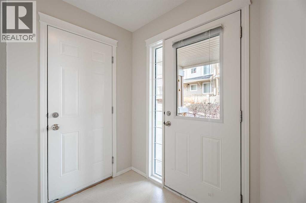 122 Panamount Drive Nw, Calgary, AB - Indoor Photo Showing Other Room