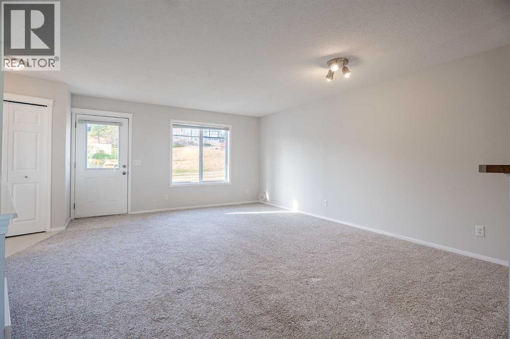 122 Panamount Drive Nw, Calgary, AB - Indoor Photo Showing Other Room