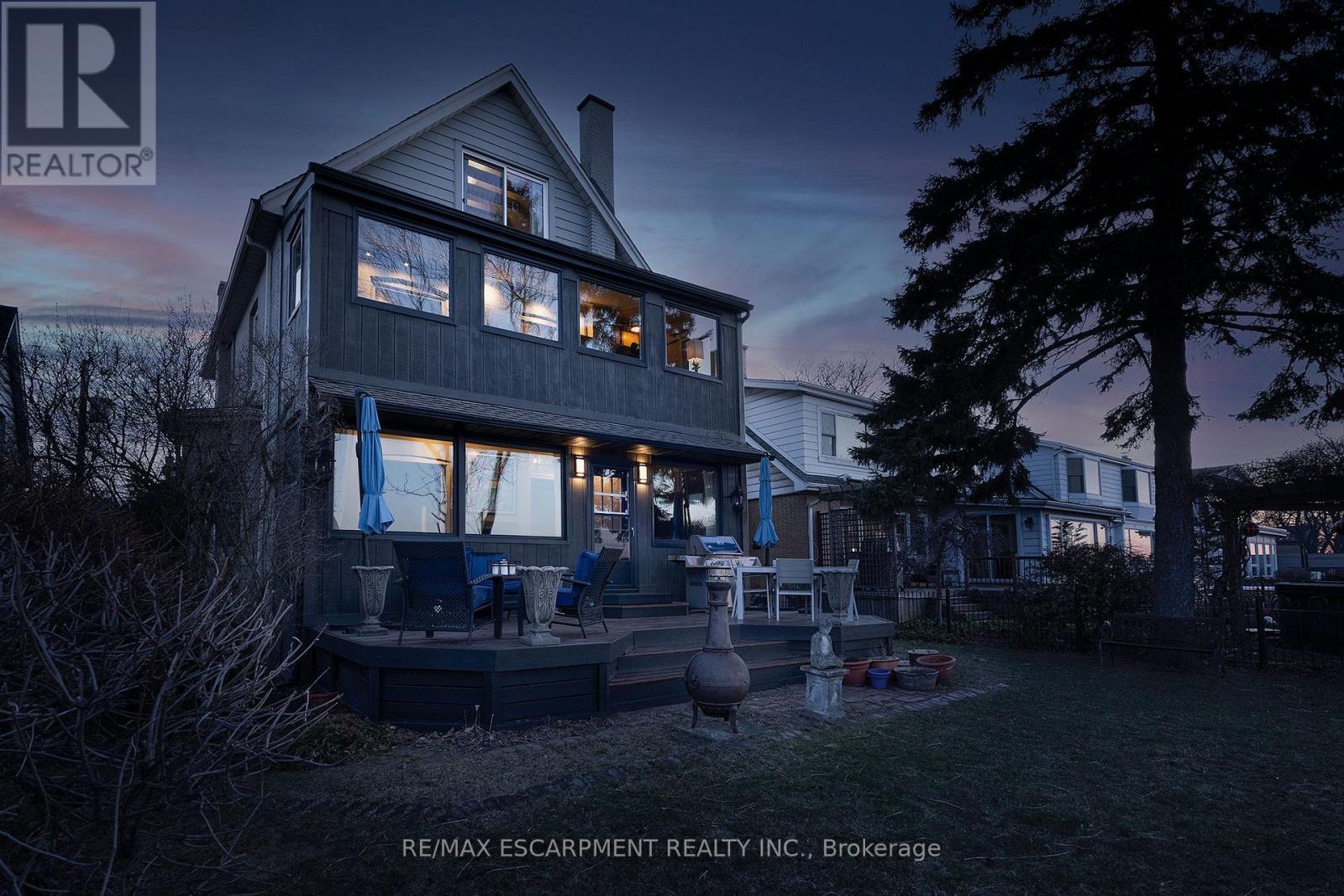 47 Mountain Park Avenue, Hamilton, ON - Outdoor