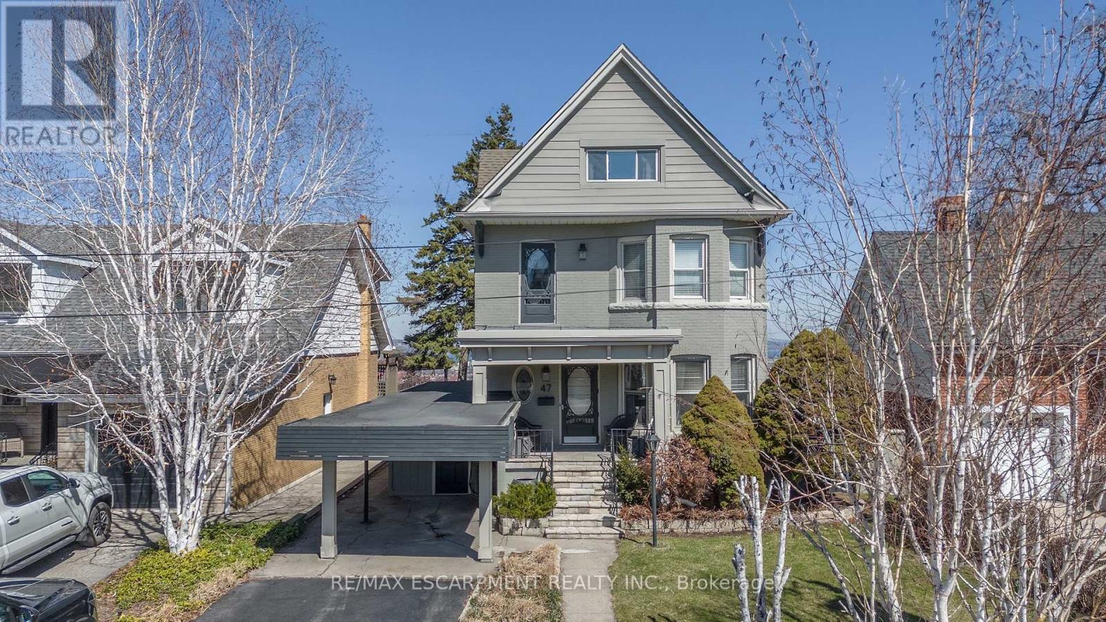 47 Mountain Park Avenue, Hamilton, ON - Outdoor With Facade