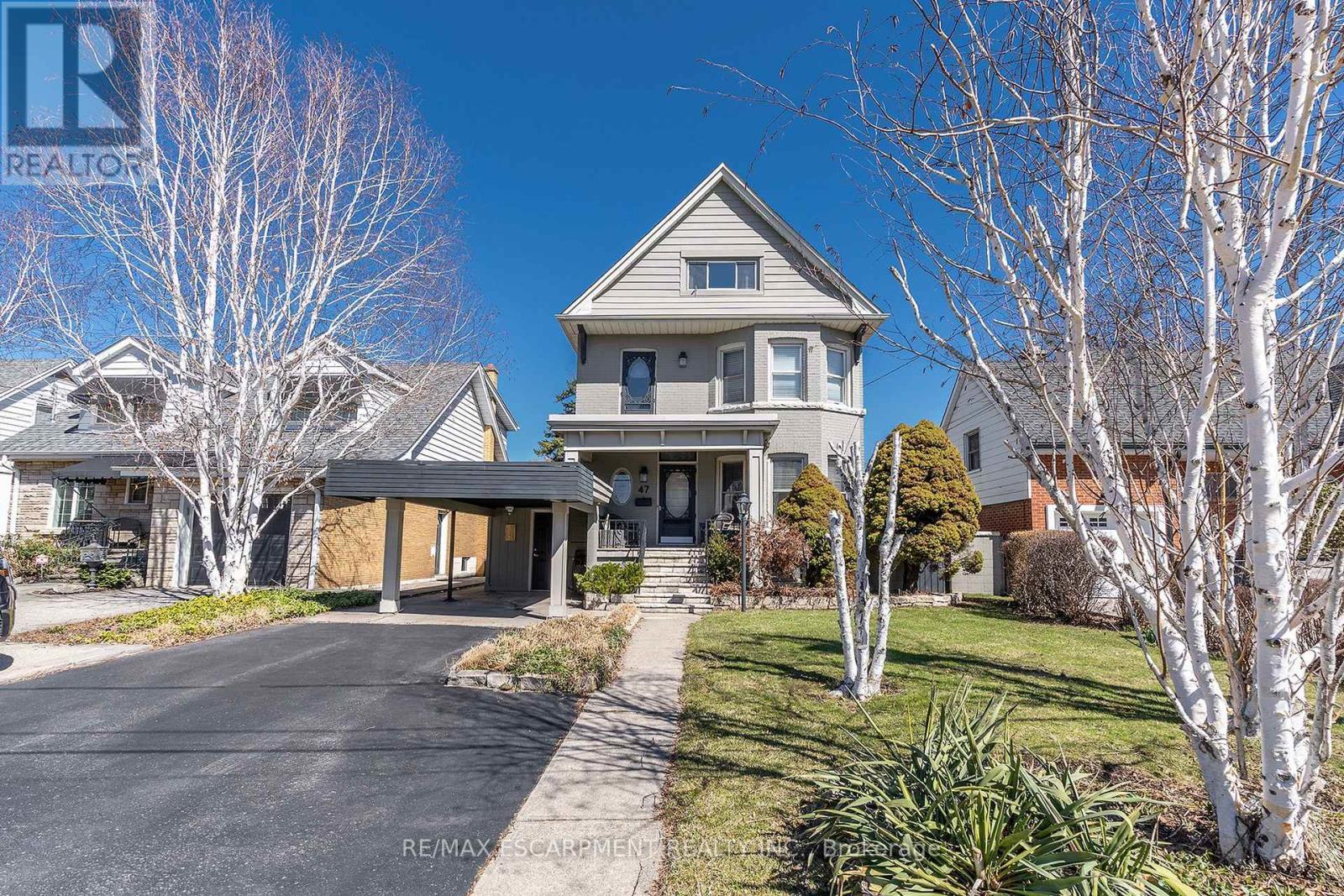 47 Mountain Park Avenue, Hamilton, ON - Outdoor With Facade