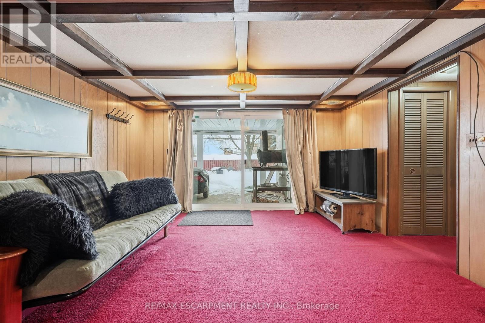 2036 Mountainside Drive, Burlington, ON - Indoor