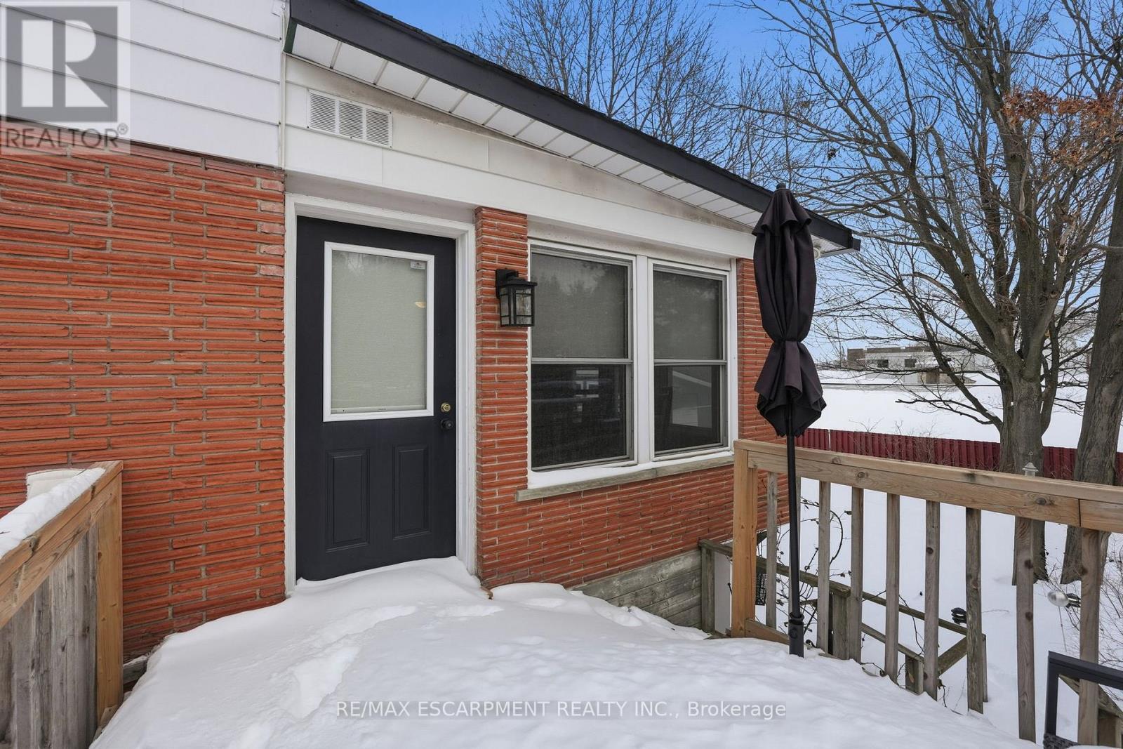 2036 Mountainside Drive, Burlington, ON - Outdoor With Exterior