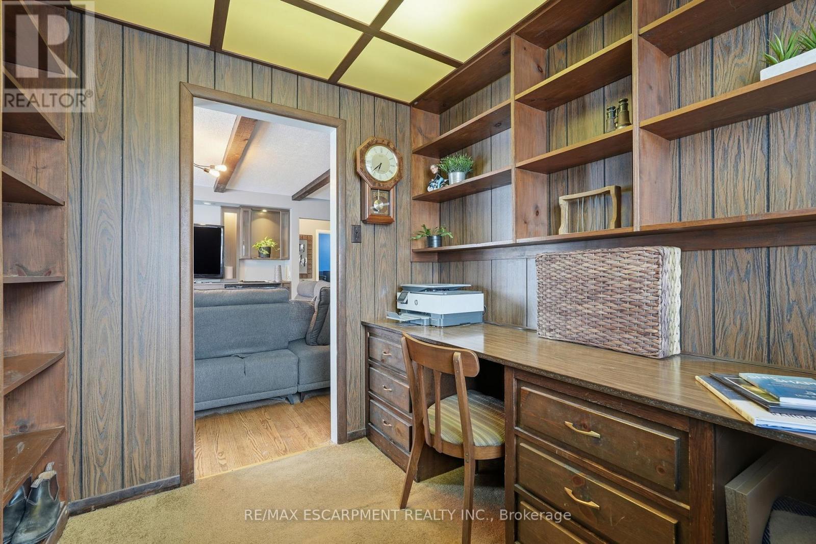 2036 Mountainside Drive, Burlington, ON - Indoor Photo Showing Other Room