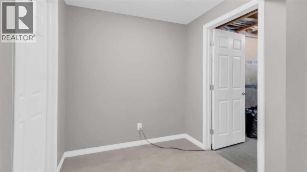 1120 Windhaven Close Sw, Airdrie, AB - Indoor Photo Showing Other Room