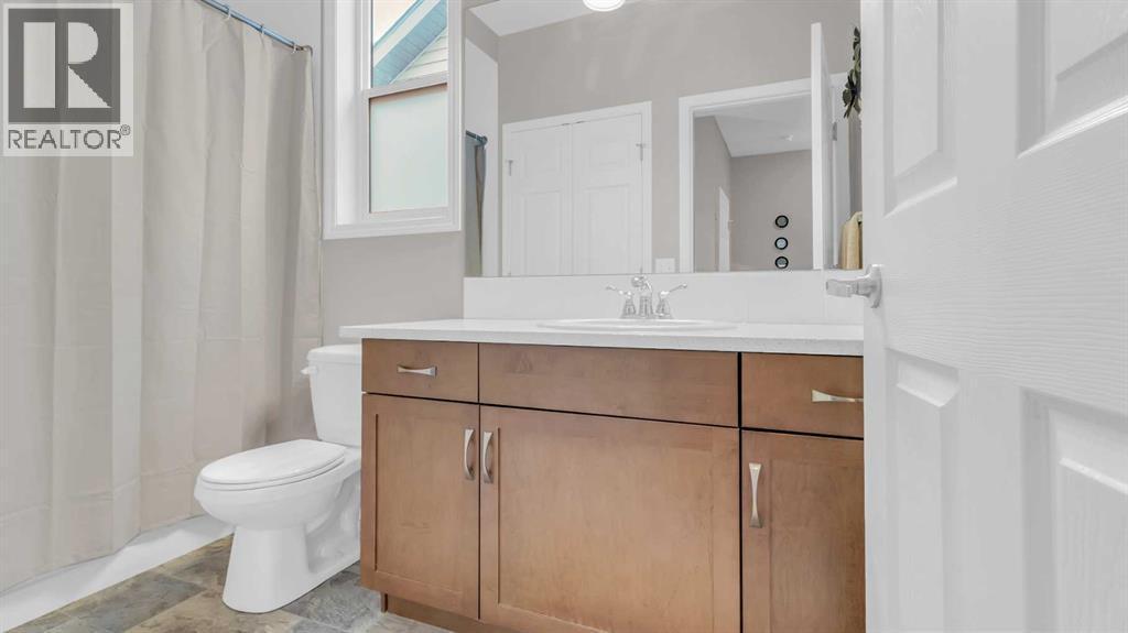 1120 Windhaven Close Sw, Airdrie, AB - Indoor Photo Showing Bathroom