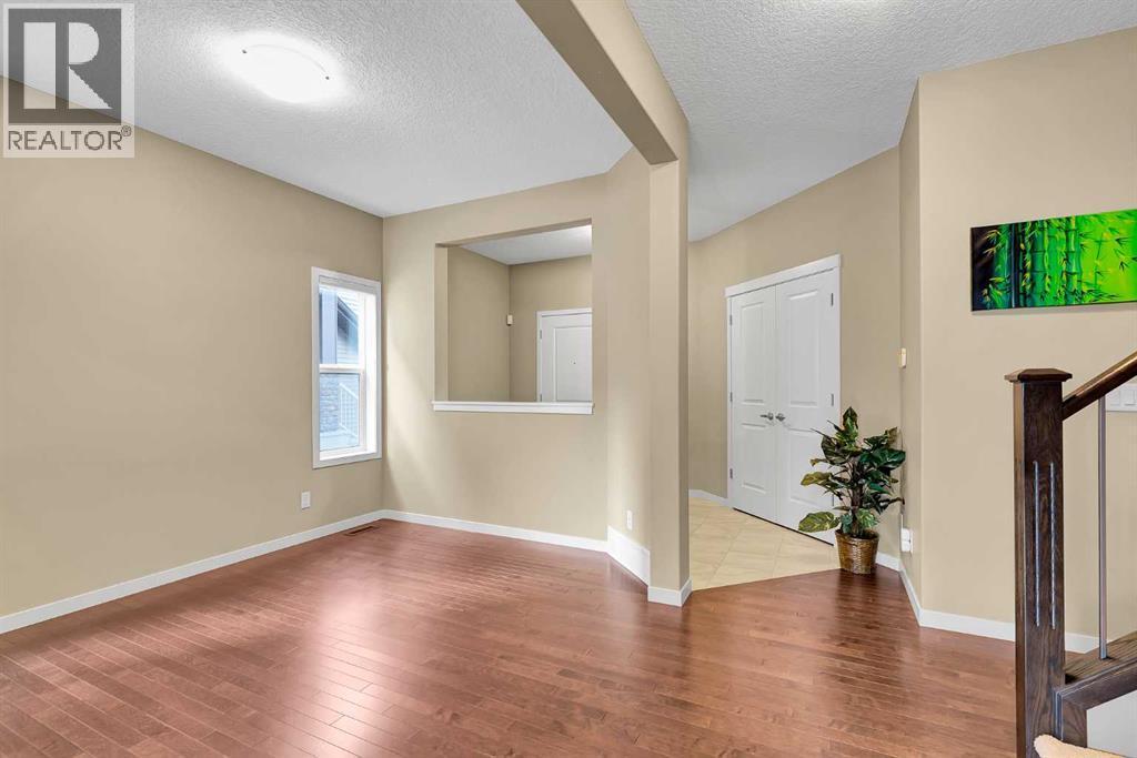 88 Nolanfield Crescent Nw, Calgary, AB - Indoor Photo Showing Other Room