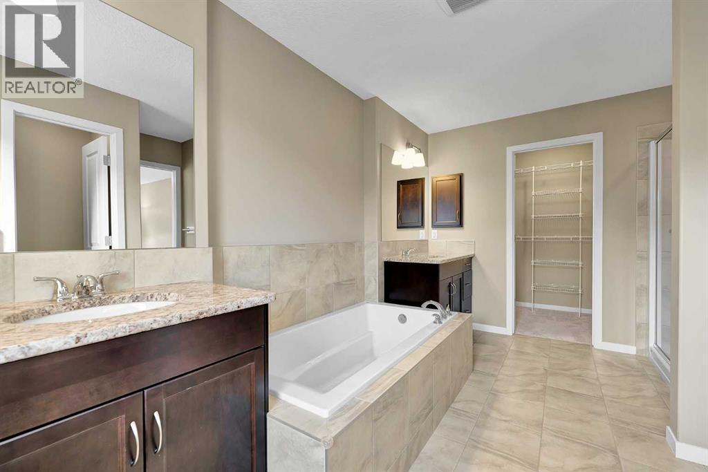 88 Nolanfield Crescent Nw, Calgary, AB - Indoor Photo Showing Bathroom