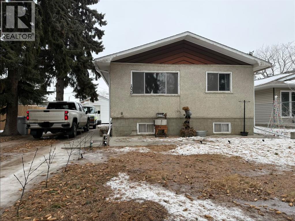 1026 11 Avenue, Wainwright, AB - Outdoor