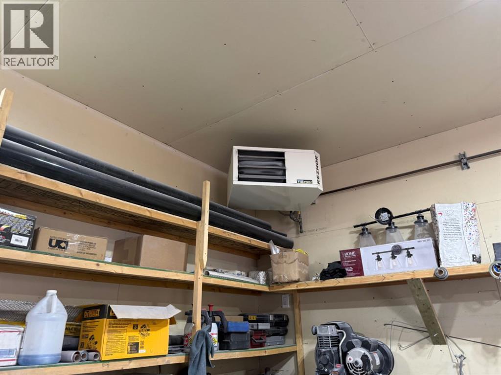 1026 11 Avenue, Wainwright, AB - Indoor