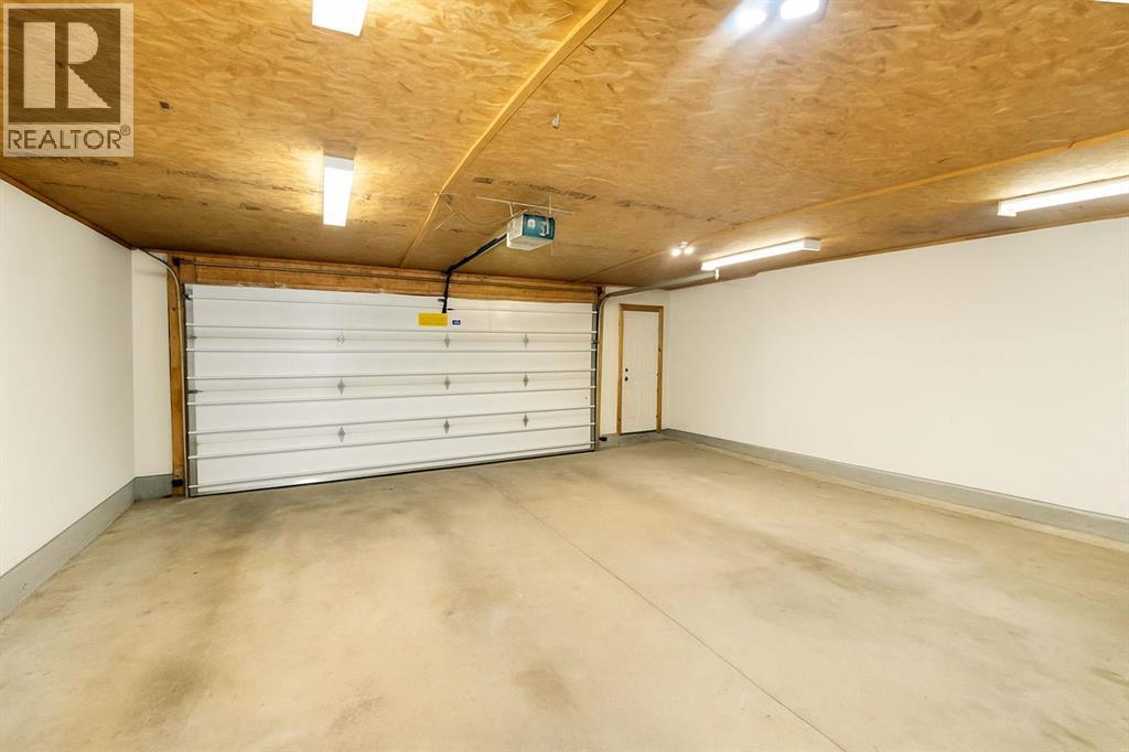 129 Ermine Crescent, Fort Mcmurray, AB - Indoor Photo Showing Garage