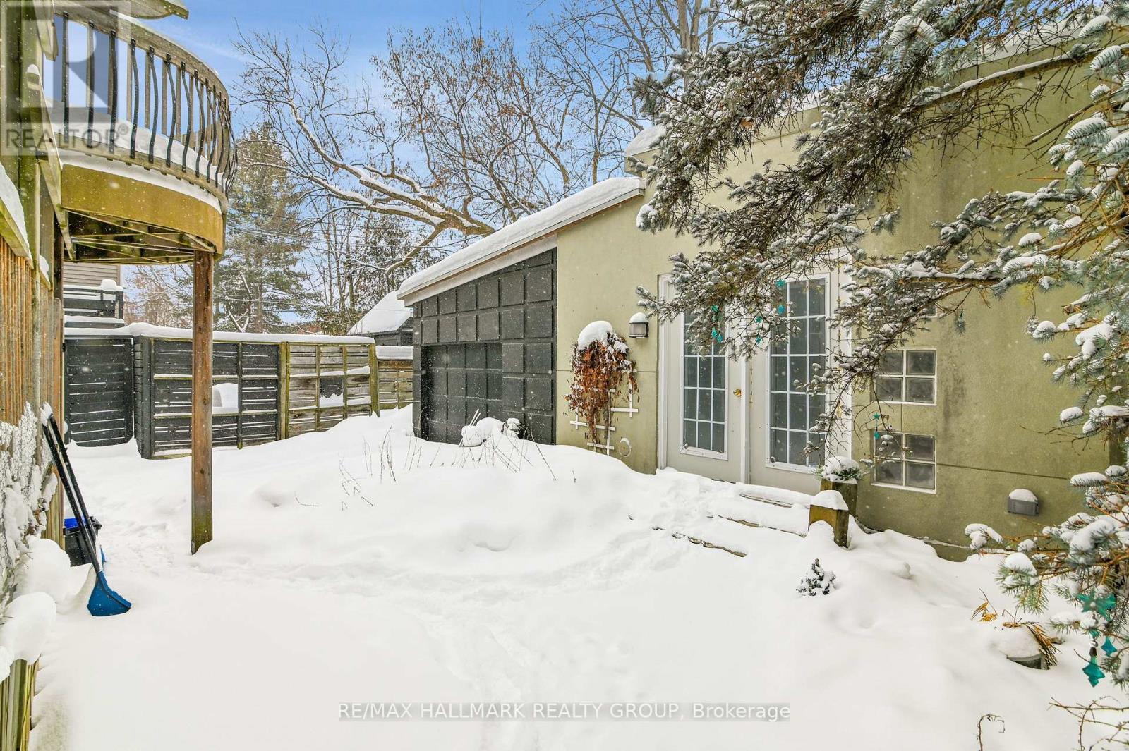 Garage/Studio - 55 Ivy Crescent, Ottawa, ON - Outdoor