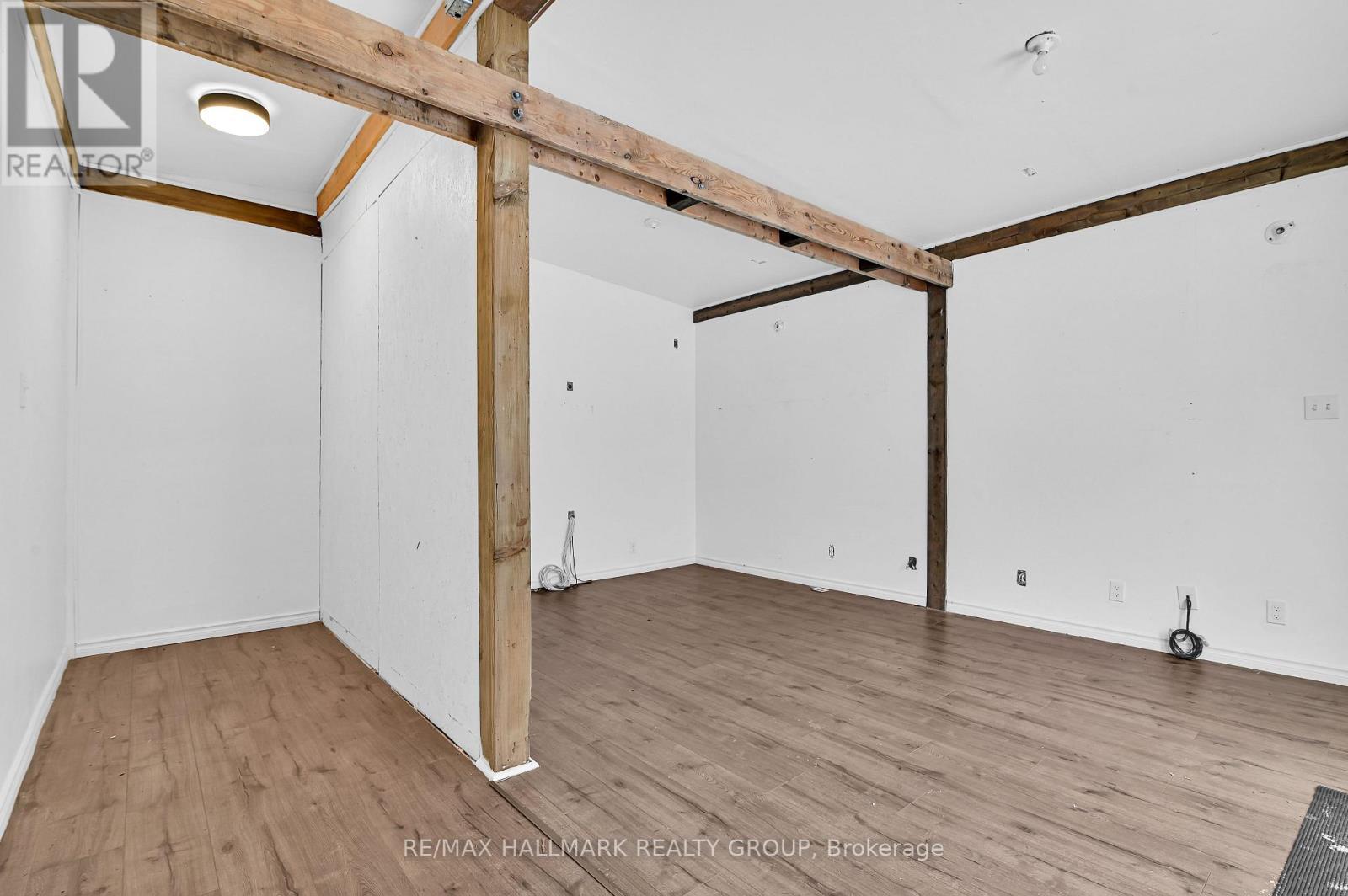 Studio (Virtually staged) - 55 Ivy Crescent, Ottawa, ON - Indoor Photo Showing Other Room