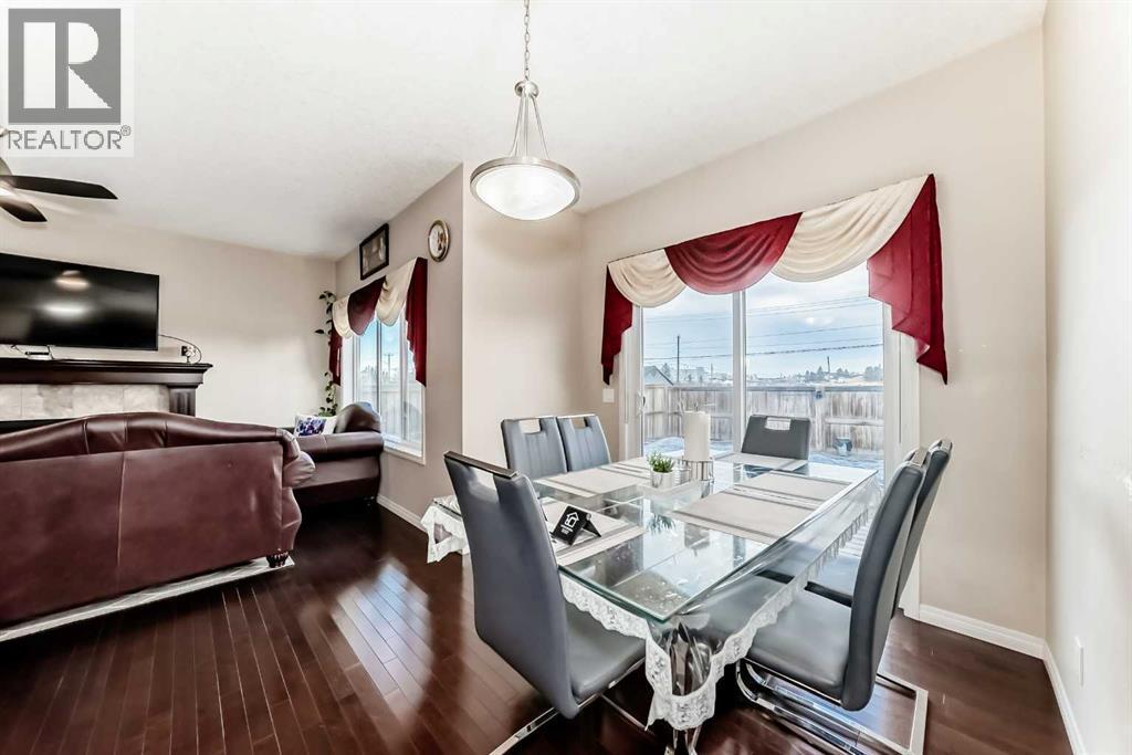 71 Martha'S Meadow Close Ne, Calgary, AB - Indoor Photo Showing Dining Room