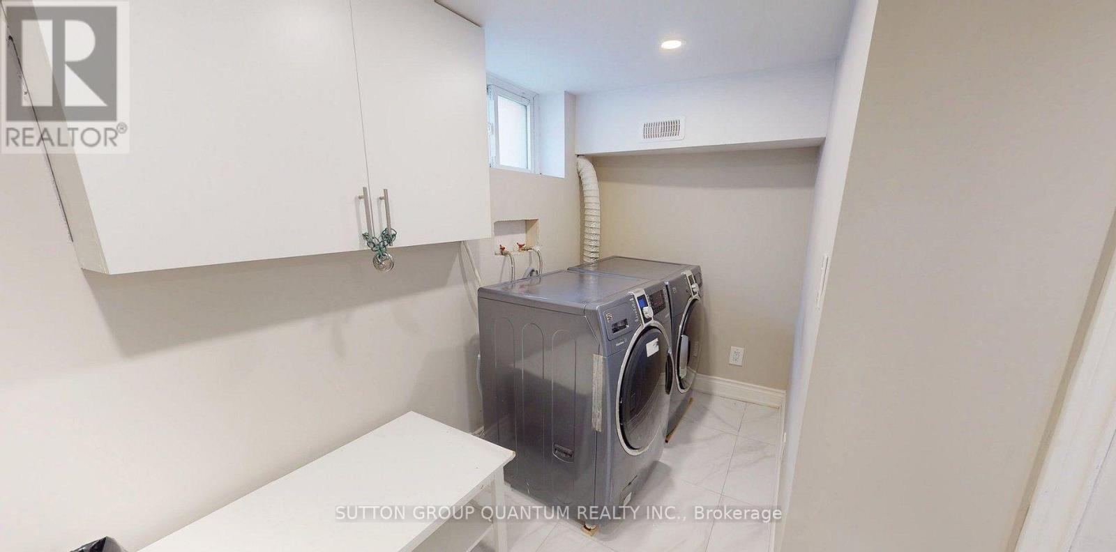 507 Upper James Street, Hamilton, ON - Indoor Photo Showing Laundry Room