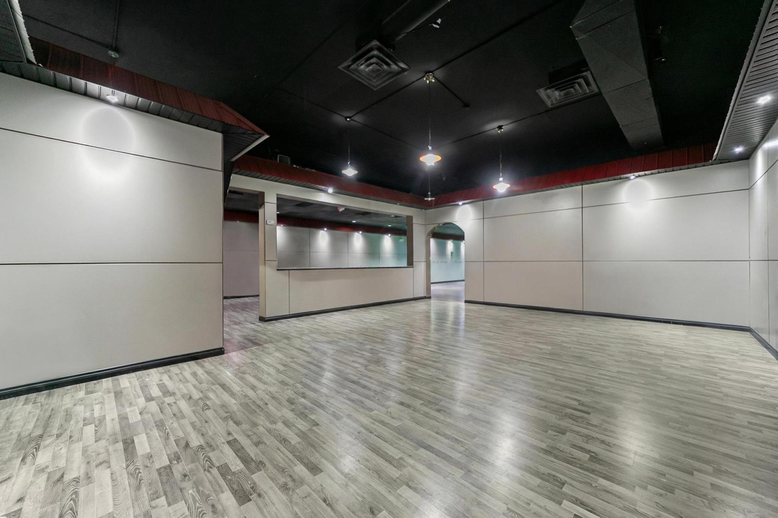 5017 51 St, Camrose, AB