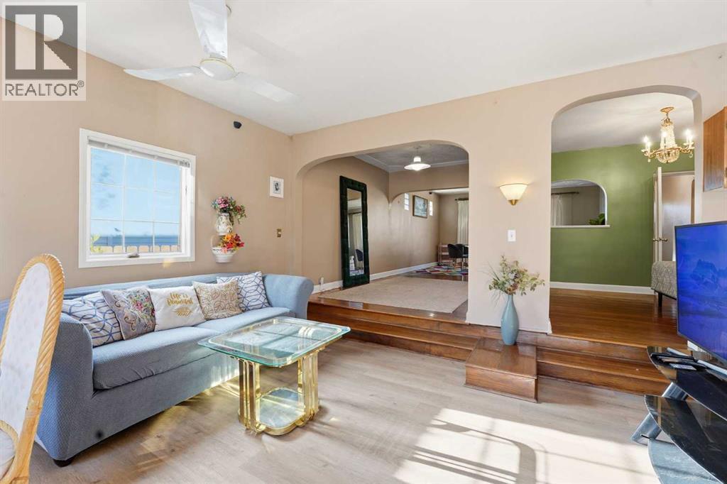 2314 Richmond Road Sw, Calgary, AB - Indoor