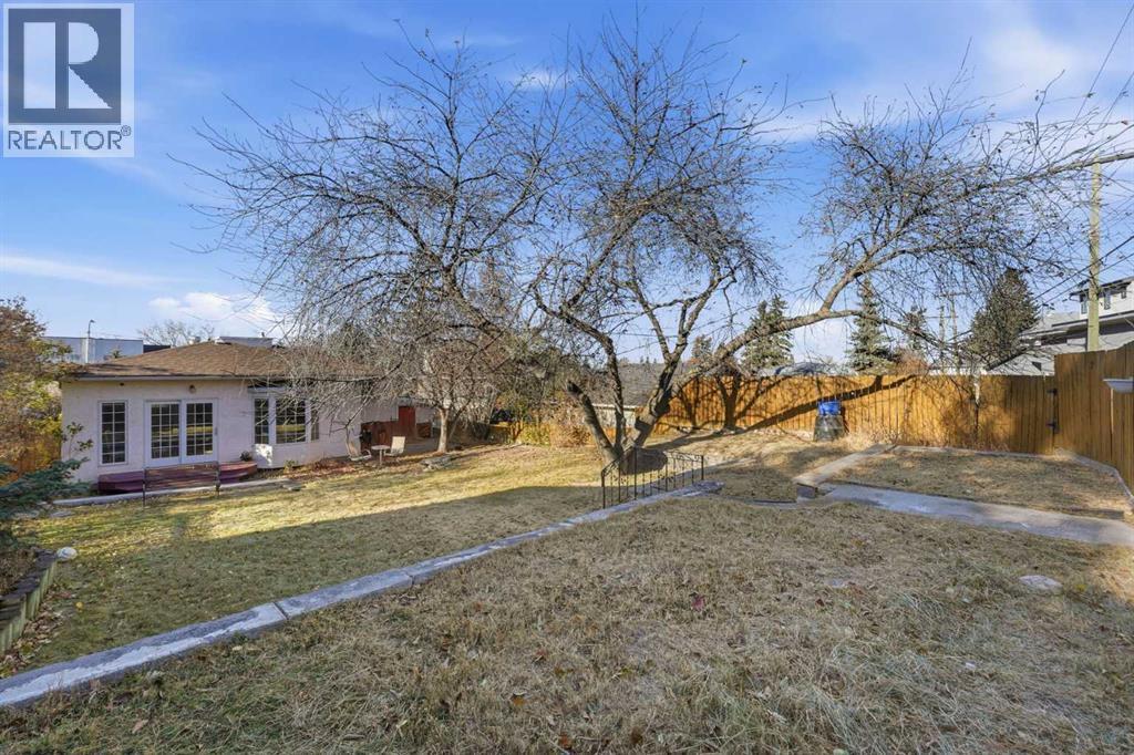 2314 Richmond Road Sw, Calgary, AB - Outdoor