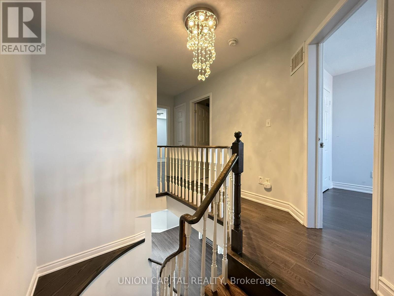 5450 Tree Crest Court, Mississauga, ON - Indoor Photo Showing Other Room