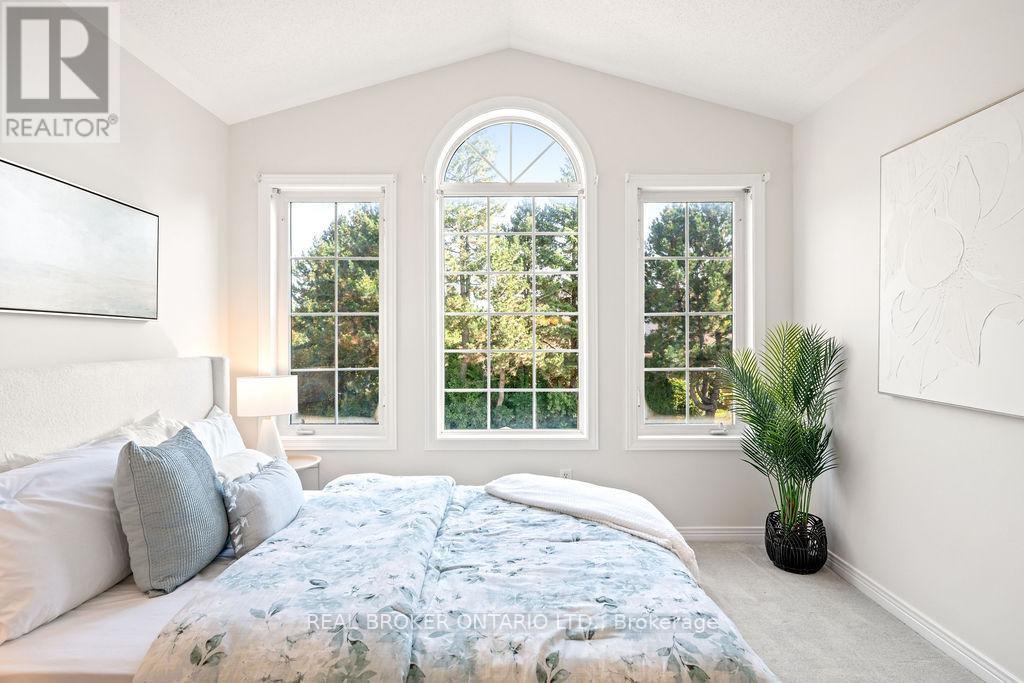 2 Sherring Crescent, Ottawa, ON - Indoor Photo Showing Bedroom