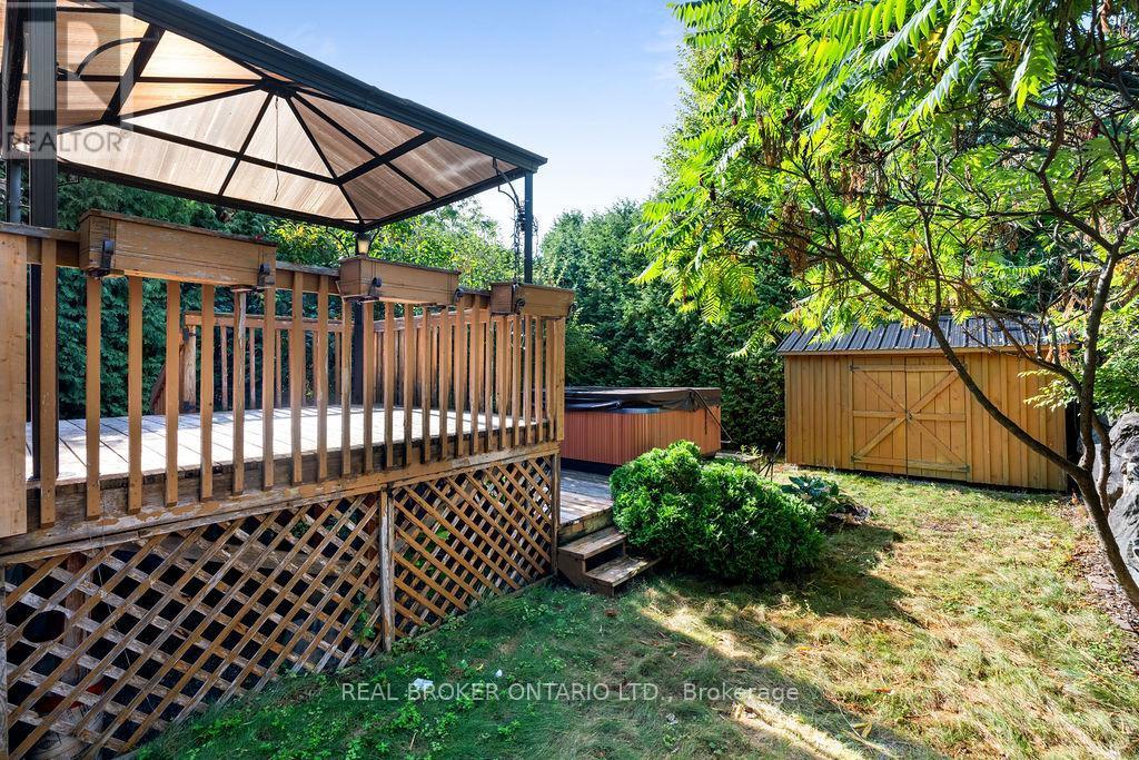 2 Sherring Crescent, Ottawa, ON - Outdoor