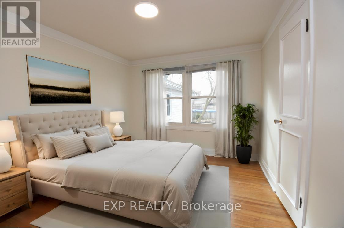 80 Maclennan Avenue, Hamilton, ON - Indoor Photo Showing Bedroom