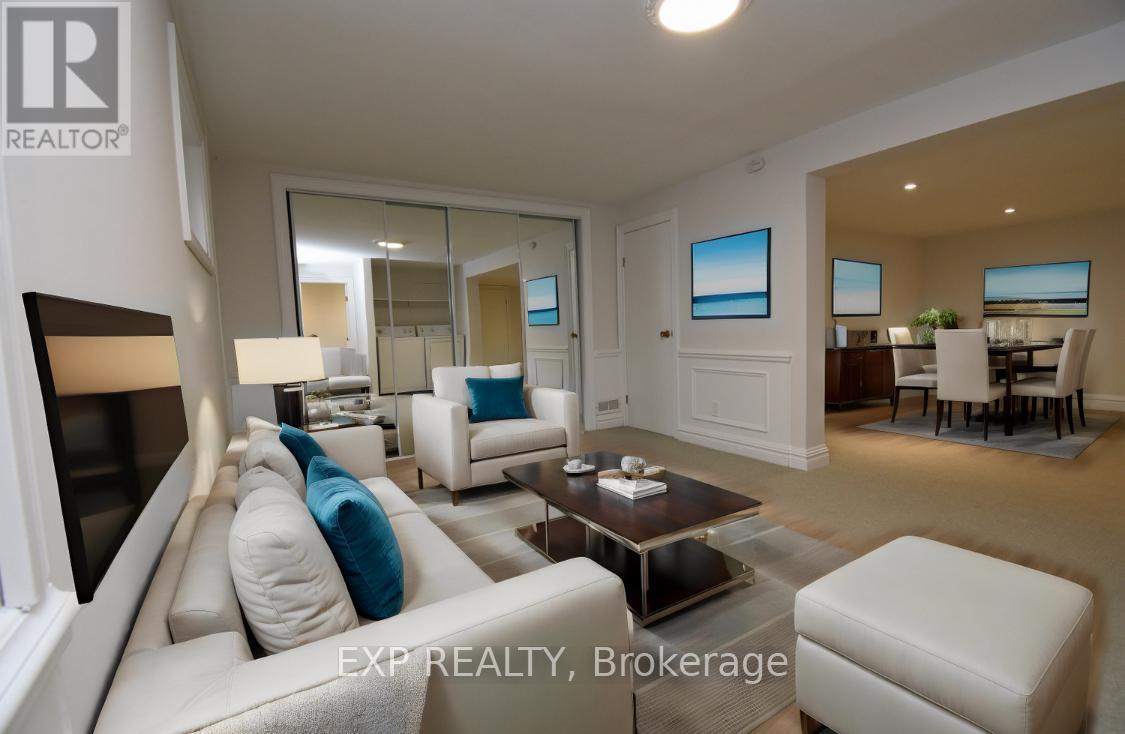 80 Maclennan Avenue, Hamilton, ON - Indoor Photo Showing Living Room