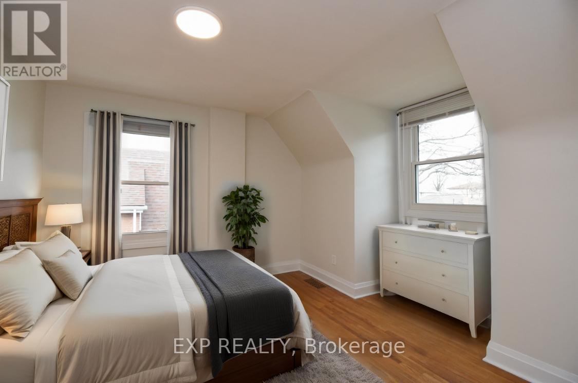 80 Maclennan Avenue, Hamilton, ON - Indoor Photo Showing Bedroom