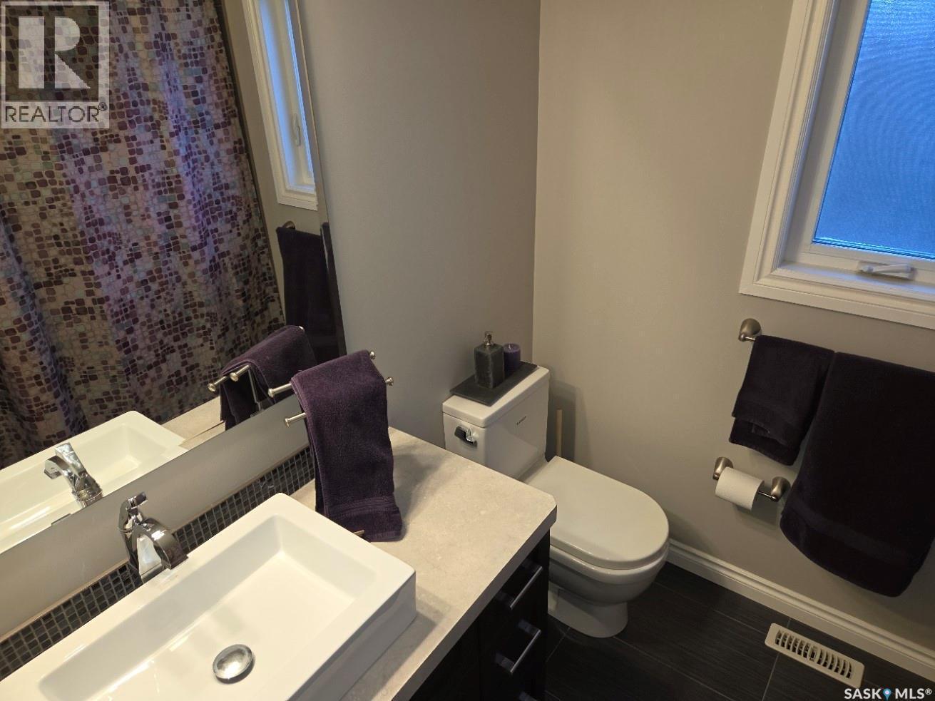 1530 Patrick Place, Saskatoon, SK - Indoor Photo Showing Bathroom