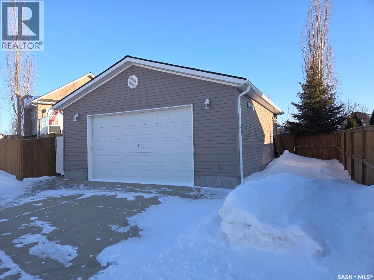 1530 Patrick Place, Saskatoon, SK - Outdoor