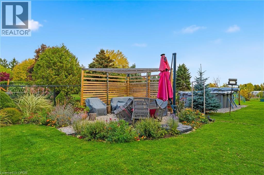 348 Sydenham Road, Dundas, ON - Outdoor