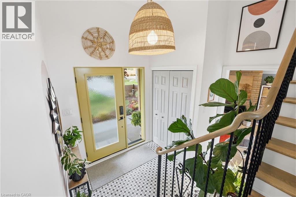 348 Sydenham Road, Dundas, ON - Indoor Photo Showing Other Room