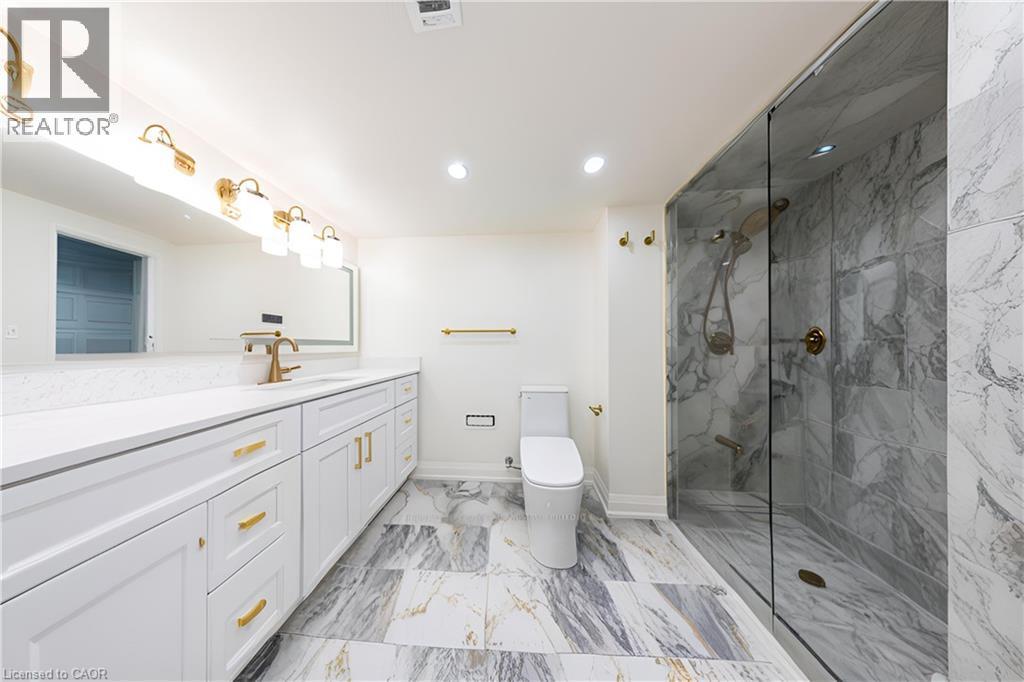 211 Granite Ridge Trail Unit# Lower, Hamilton, ON - Indoor Photo Showing Bathroom