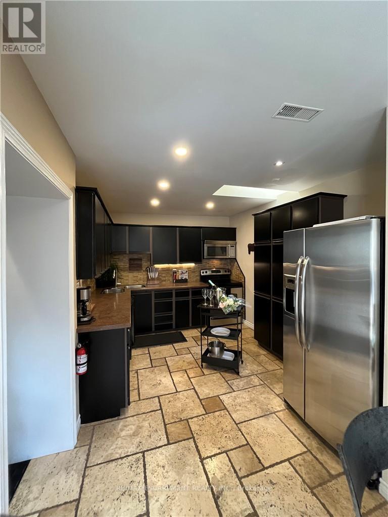 56 King Street W, Hamilton, ON