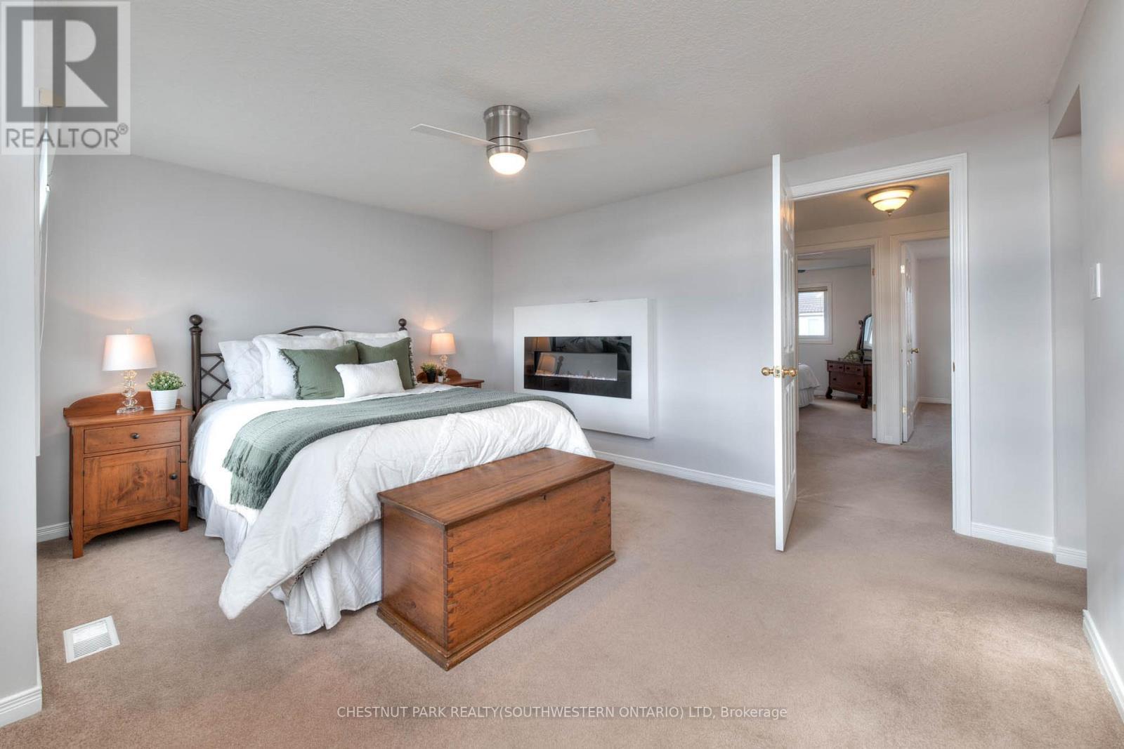 38 Heatherwood Place, Kitchener, ON - Indoor Photo Showing Bedroom
