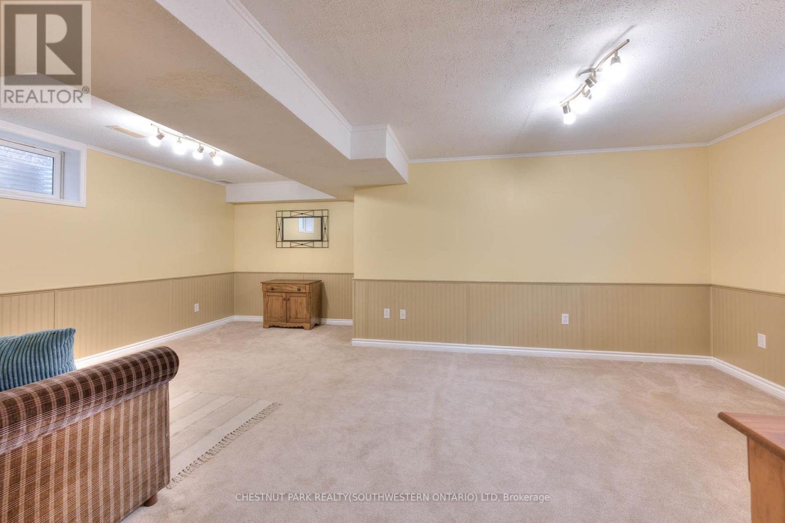 38 Heatherwood Place, Kitchener, ON - Indoor Photo Showing Other Room