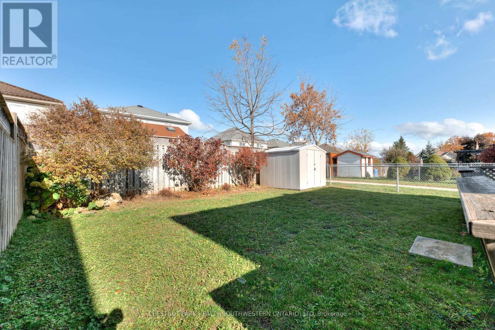 38 Heatherwood Place, Kitchener, ON - Outdoor