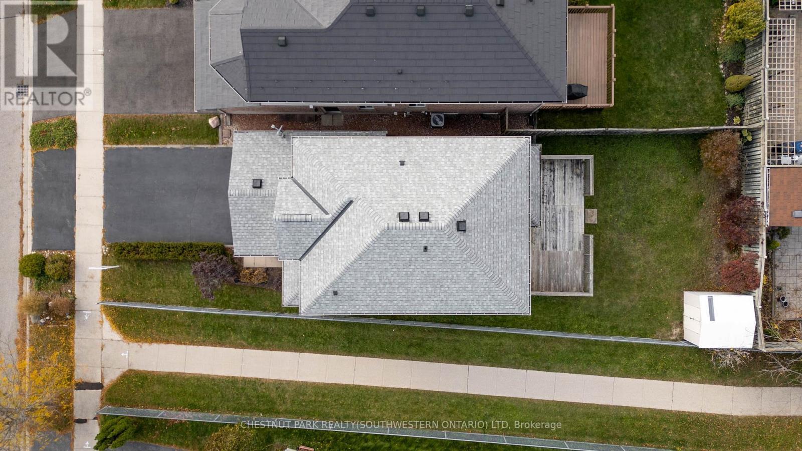 38 Heatherwood Place, Kitchener, ON - Outdoor